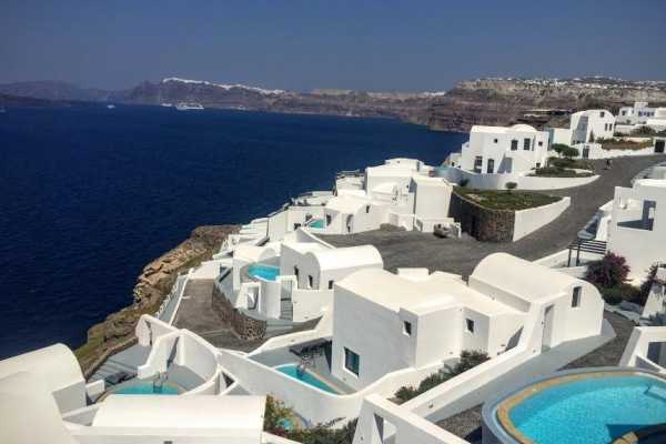 5-Hour Private Tour of Santorini's South Side