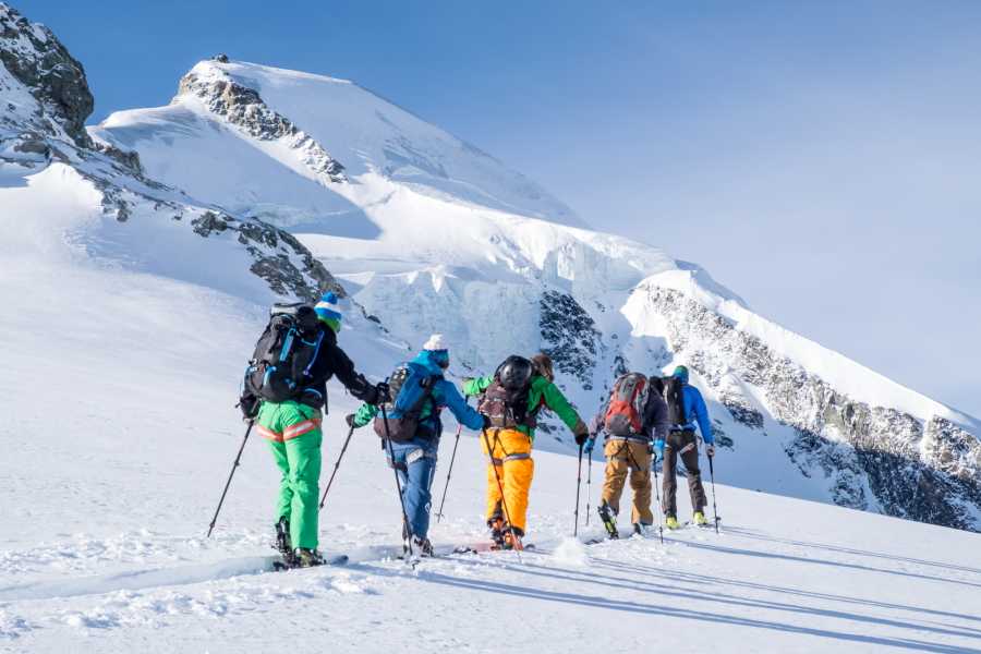 Saas-Fee Guides Skitour Fluchthorn 3795m