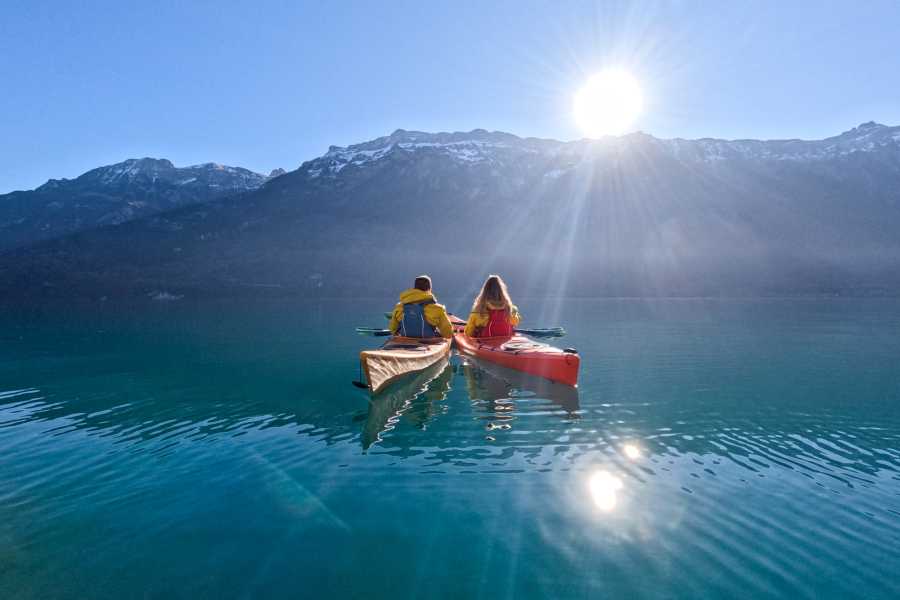 Hightide Kayak School GmbH Winter Kayak Tour Lake Brienz
