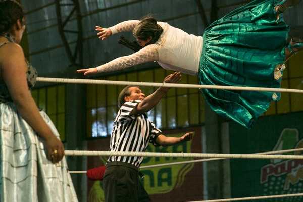 Cholita Wrestling