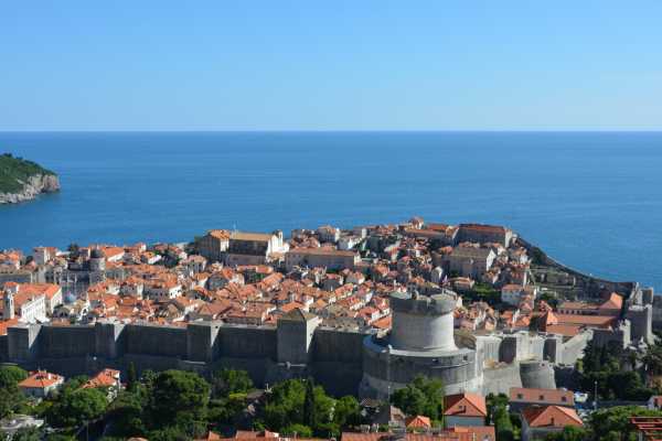 TRANSFER FROM BUDVA AND KOTOR TO DUBROVNIK AIRPORT AND CITY CENTER WITH MH TRAVEL