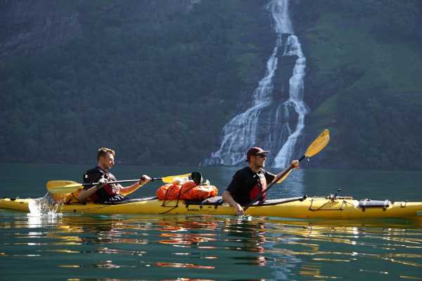 Overnight Tour Kayak Geirangerfjord | 2 days