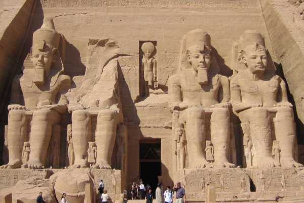 Marsa alam tours Luxor Aswan und Abu Simbel zweitägige Tour von Portghalib