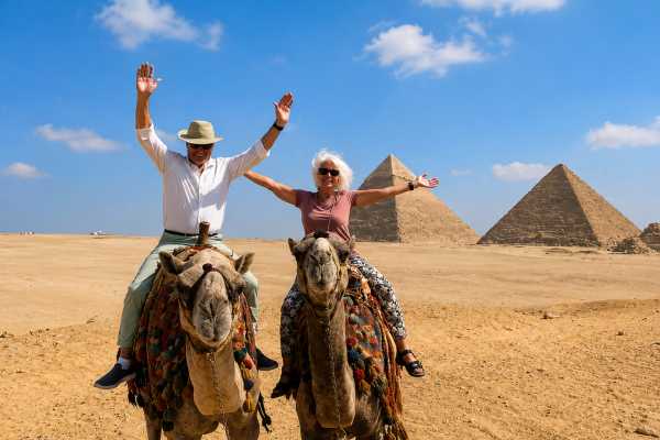 Let`s Explore Egypt Private Giza Pyramids & Egyptian Museum Day Tour with Authentic Egyptian Lunch