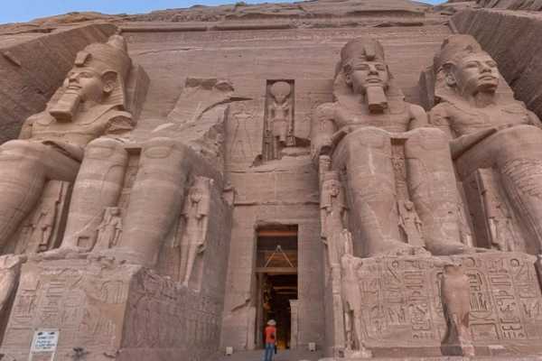 Daily tours Egypt TOUR DE TRES DÍAS A LUXOR Y ASUÁN CON ABU SIMBLE DESDE EL GOUNA