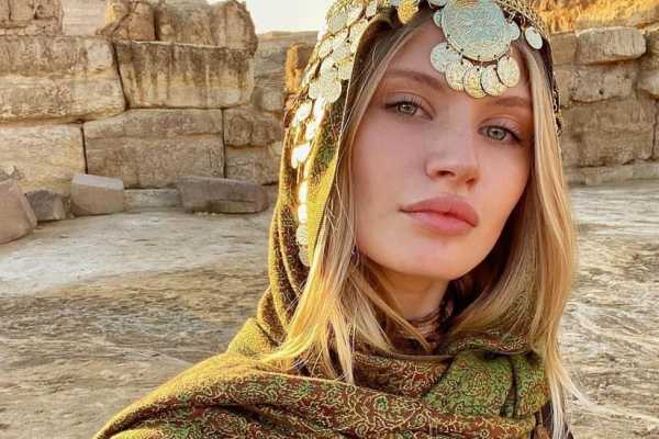 EMO TOURS EGYPT Private Half Day Tour in Giza Pyramids And Horse carriage Ride With panoramic view