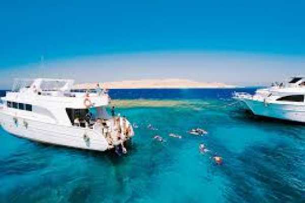 Daily tours Egypt PASEO EN BARCO PRIVADO DESDE HURGHADA, ELGOUNA, MAKADI, SAHL HASHESH