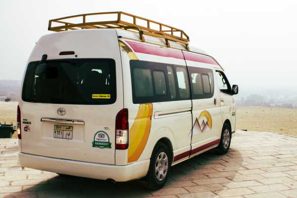 EMO TOURS EGYPT Private Transfer From Hurghada Airport or any hotel in Hurghada To a Hotel in Luxor