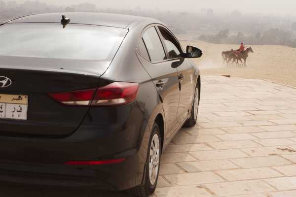 EMO TOURS EGYPT Private Transfer From Hurghada Airport or any hotel in Hurghada To a Hotel in Giza and Pyramids Area