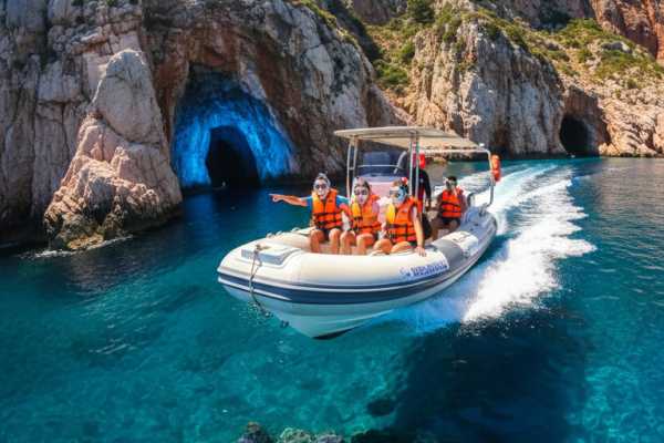 Trips4fun Isola di Sazan e Parco Marino del Karaburun