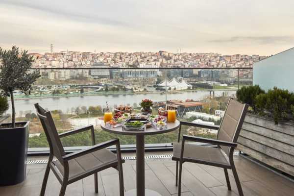 Amarna Group Movenpick Golden Horn Istanbul 4*