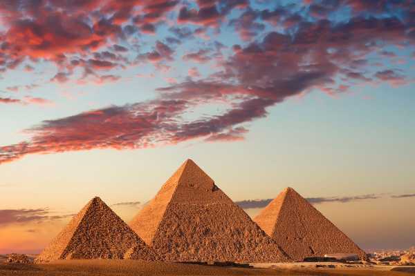 Daily tours Egypt AVENTURA EN EL CAIRO Y EL DESIERTO BLANCO.