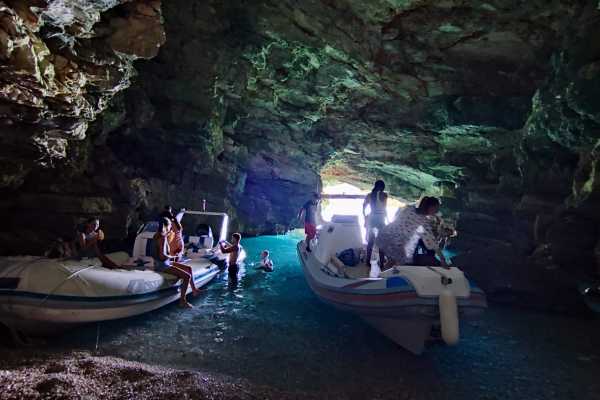 Trips4fun Snorkeling,Hiking & Spelology Dafina Bay ,Bear's Bay & Duk Gjoni Cave (Group)