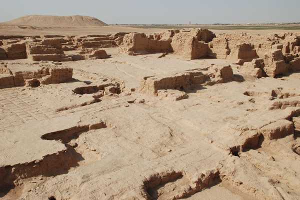 Daily tours Egypt EXCURSI&Oacute;N DE UN D&Iacute;A A LA PIR&Aacute;MIDE DE HAWARA LAHOUN Y KARANIS