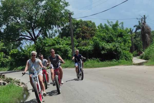 Cubyke Travel DEEP-IN Havana - Full Day - SEAT IN
