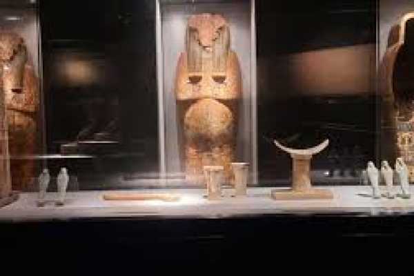 Daily tours Egypt Luxor Museum and Museum of Mummification Guided Tour