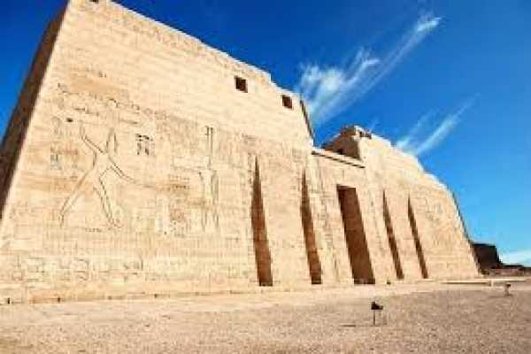 Daily tours Egypt Valley of the Nobles, Medinet Habu and Deir el-Medina