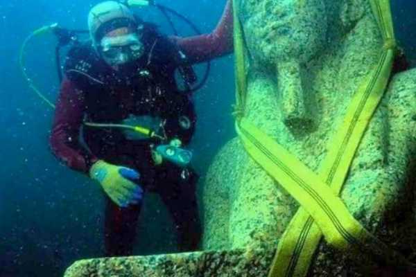 Egypt Tour packages Diving Tour To Discover Old Alexandria From Alexandria Port