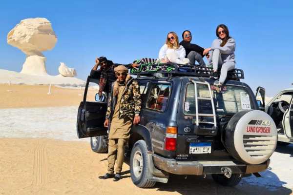 Egypt Tour packages 4 Days Trip Giza and the white desert from Cairo