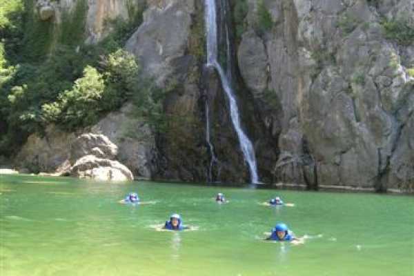 Canyoning       www.raft.hr