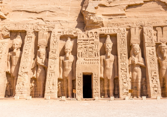 Abu Simbel kleiner Tempel amazing view in the mrning aswan egypt