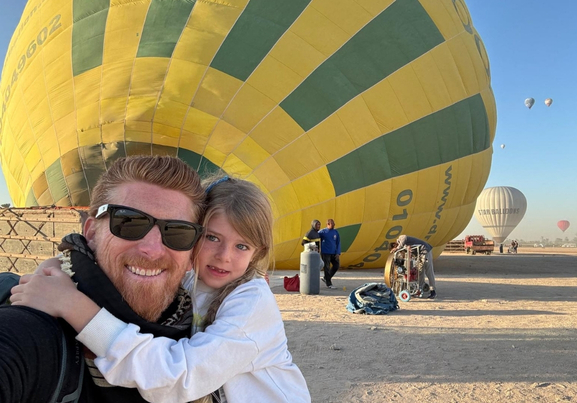 valley of the kings, hot air ballone at luxor egypt 