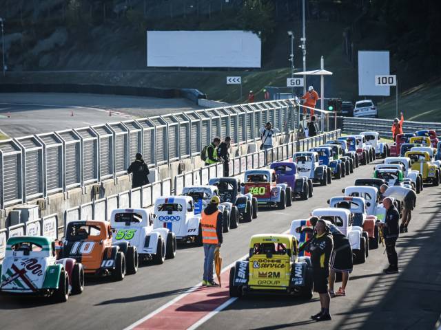 BuggyPark by HB-Adventure Switzerland Legendcars und Formula 4 Racing