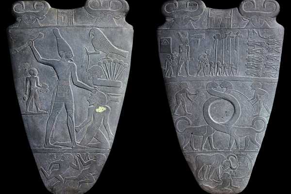  The Egyptian Museum in Cairo, Narmer Palette