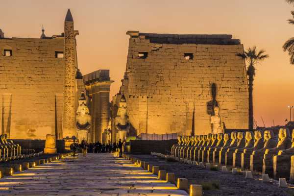  Luxor Temple, Luxor Temple Legend