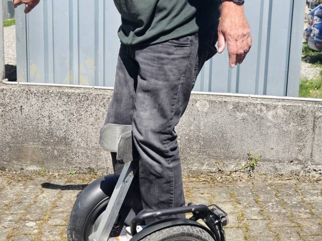 Segway City Tours by HB-Adventure Gebrauchte Original Segway PT i2