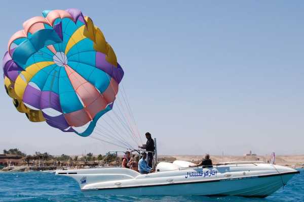  Parasailing Trips from Makadi