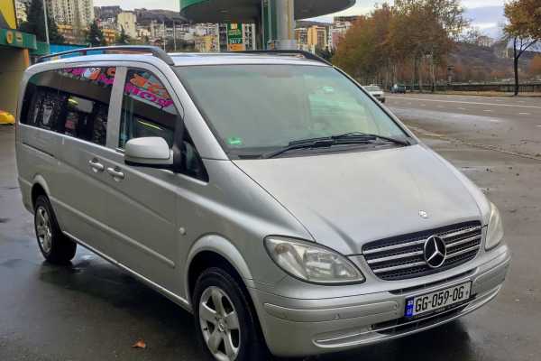 Private Minivan Transfer: Tbilisi to Gudauri